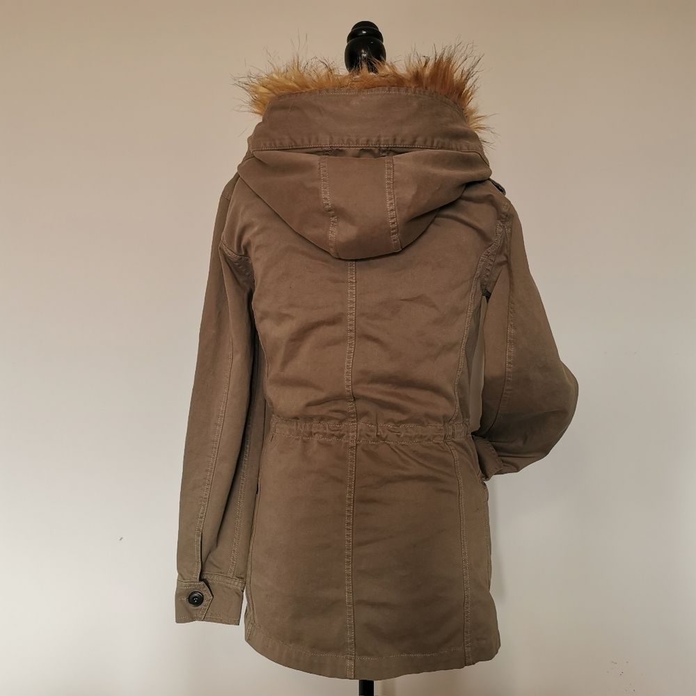 Winter Jacket Size S - Picture 3 of 7